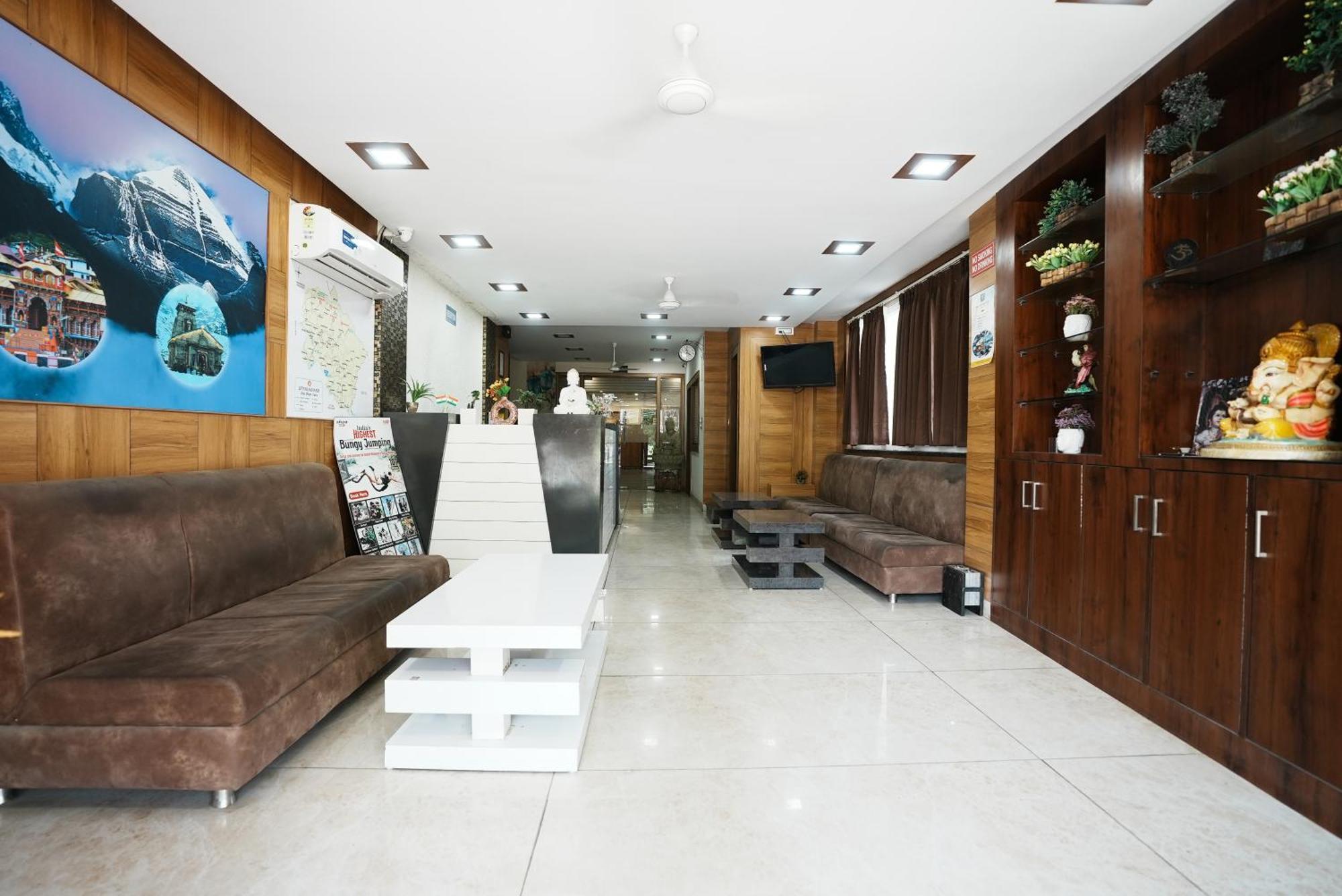 Hotel The 7 Seas Рішикеш Екстер'єр фото